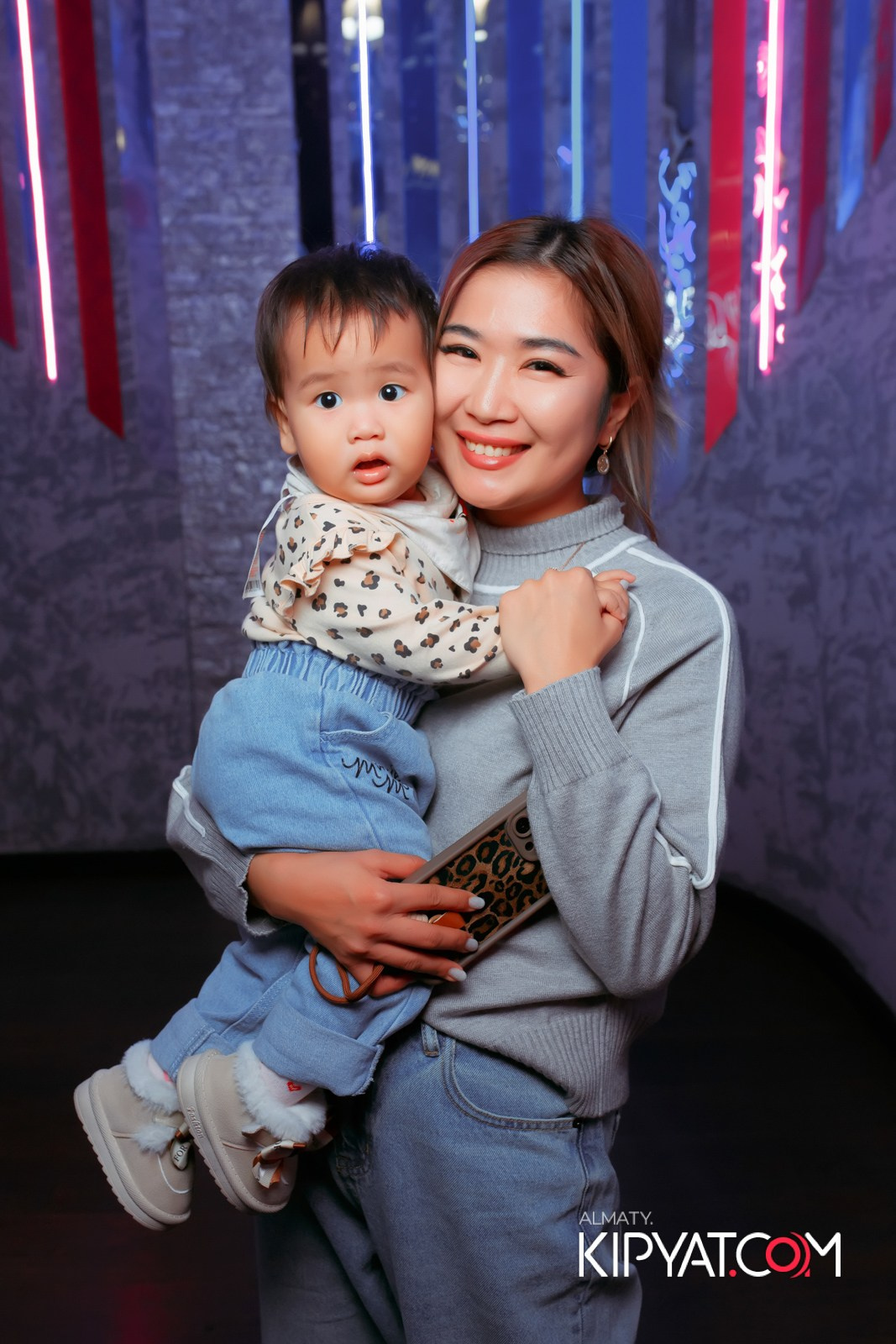 УХО И МЕДВЕДЬ НА ГАГАРИНА. КИПЯТКОМ АЛМАТЫ!