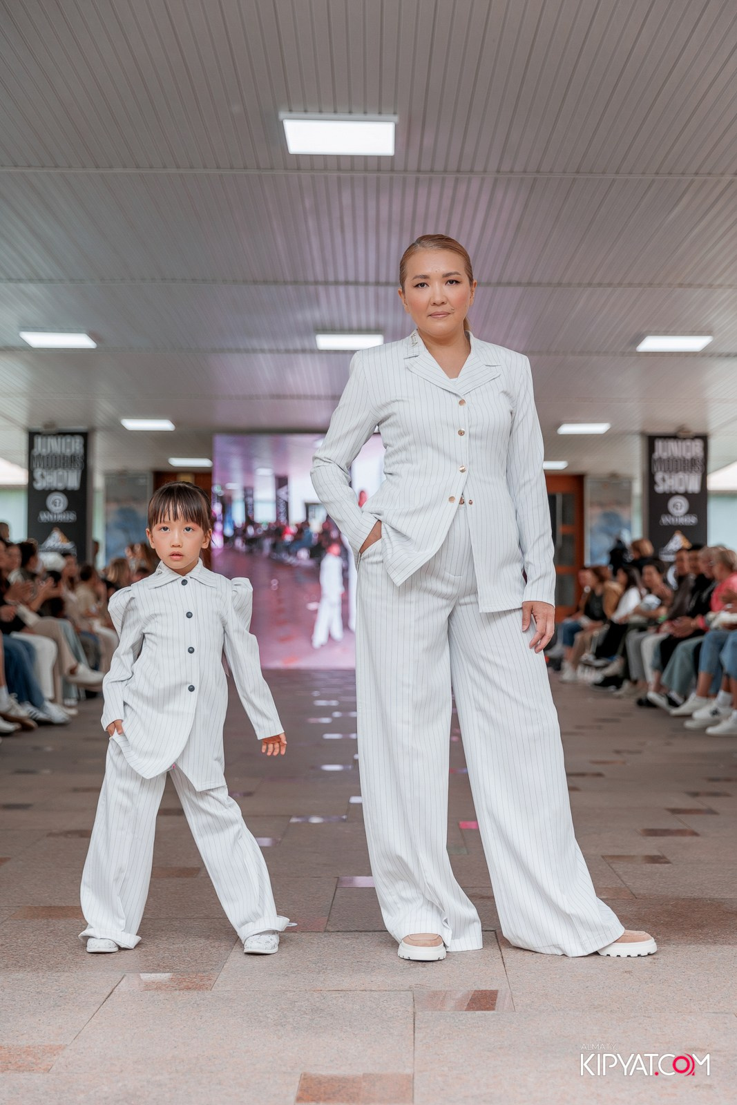 JUNIOR FASHION SHOW. КИПЯТКОМ АЛМАТЫ!