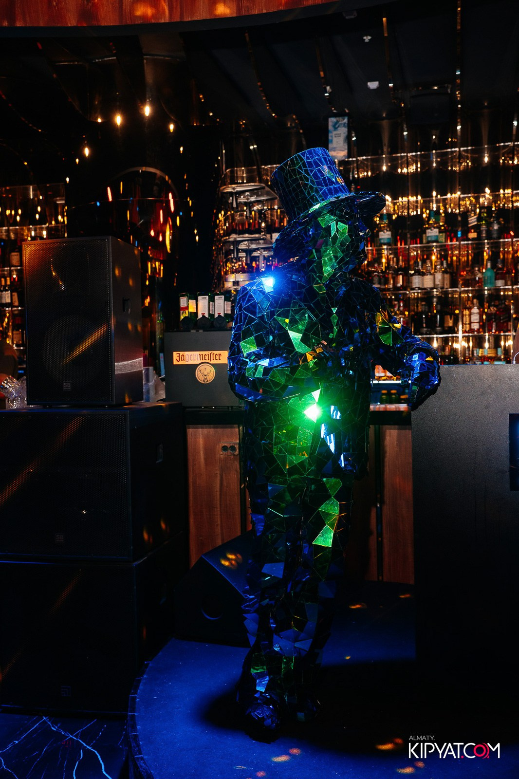 MOOD KARAOKE & TERRACE. КИПЯТКОМ АЛМАТЫ!