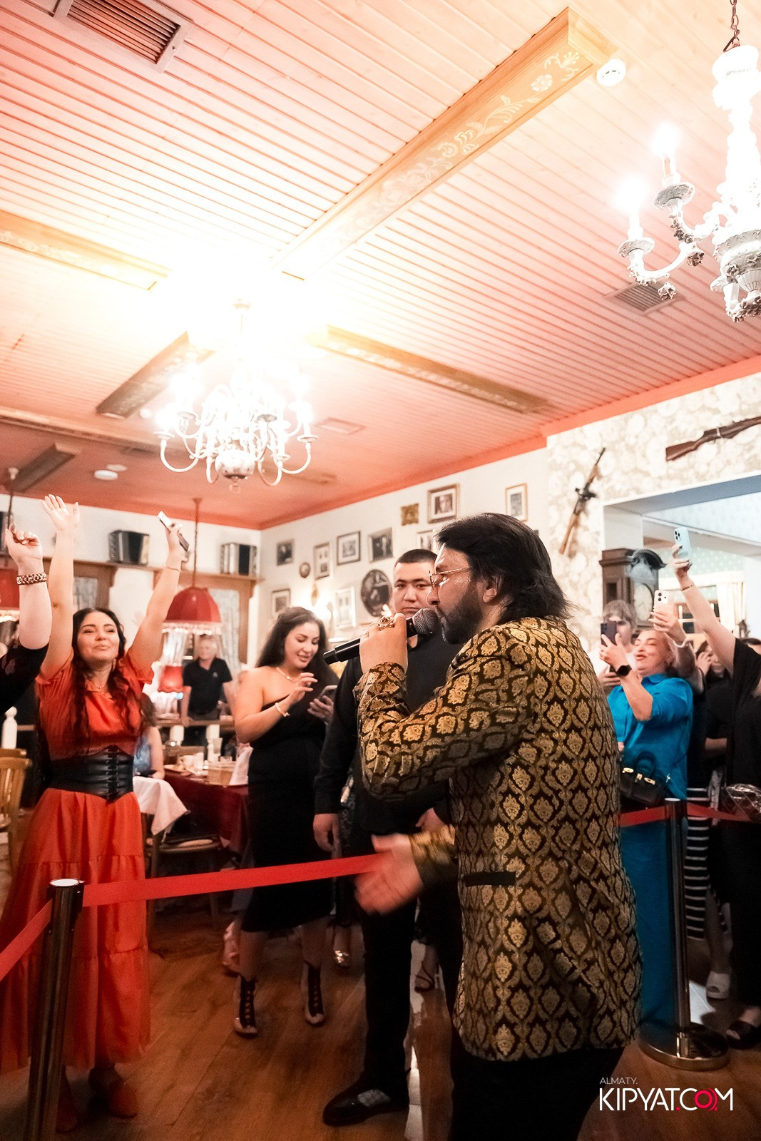 РЕСТОРАН МАРЬИНА РОЩА. КИПЯТКОМ АЛМАТЫ!