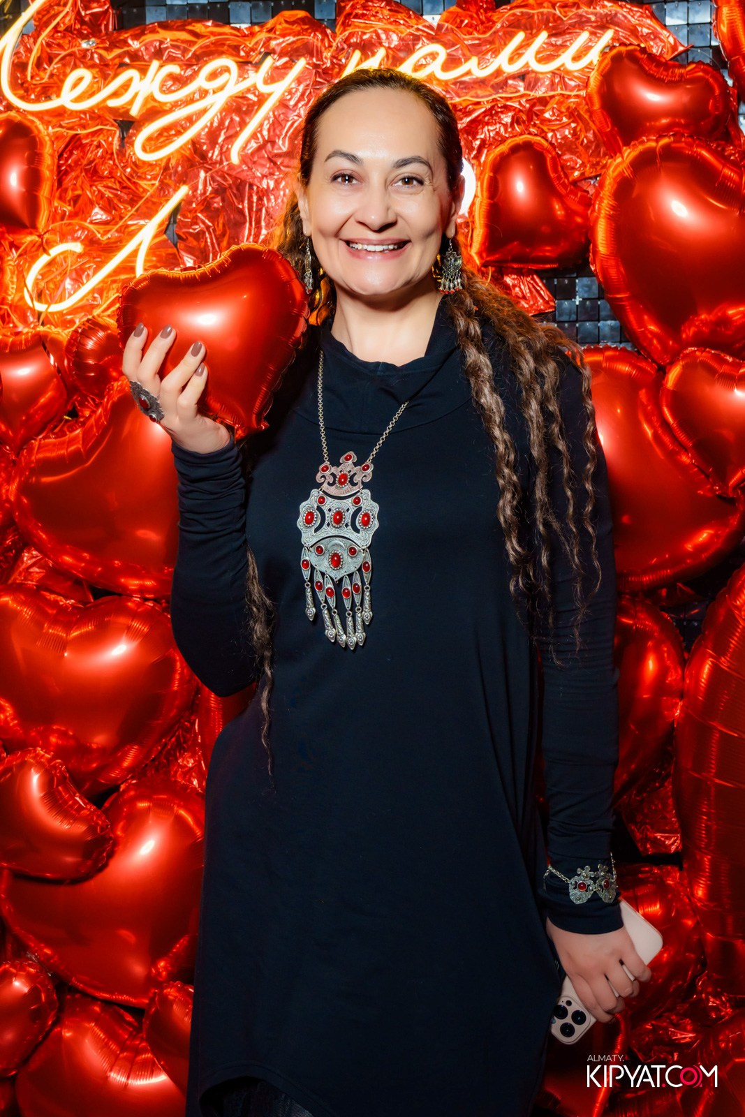 LAUREATE KARAOKE HALL. КИПЯТКОМ АЛМАТЫ!