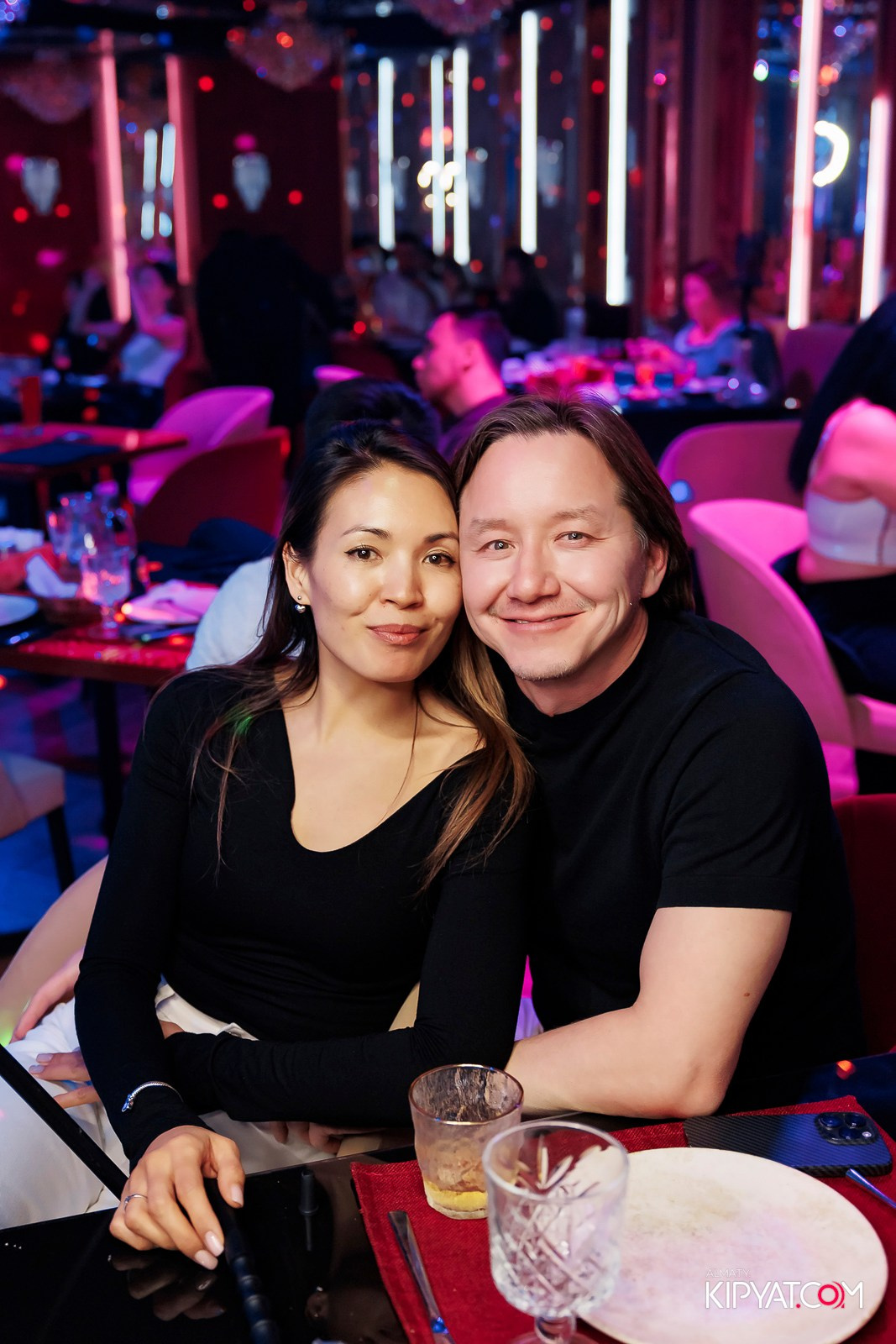 ЗАЯ, НА БИС. КИПЯТКОМ АЛМАТЫ! Фотосъемка мероприятий в Алматы