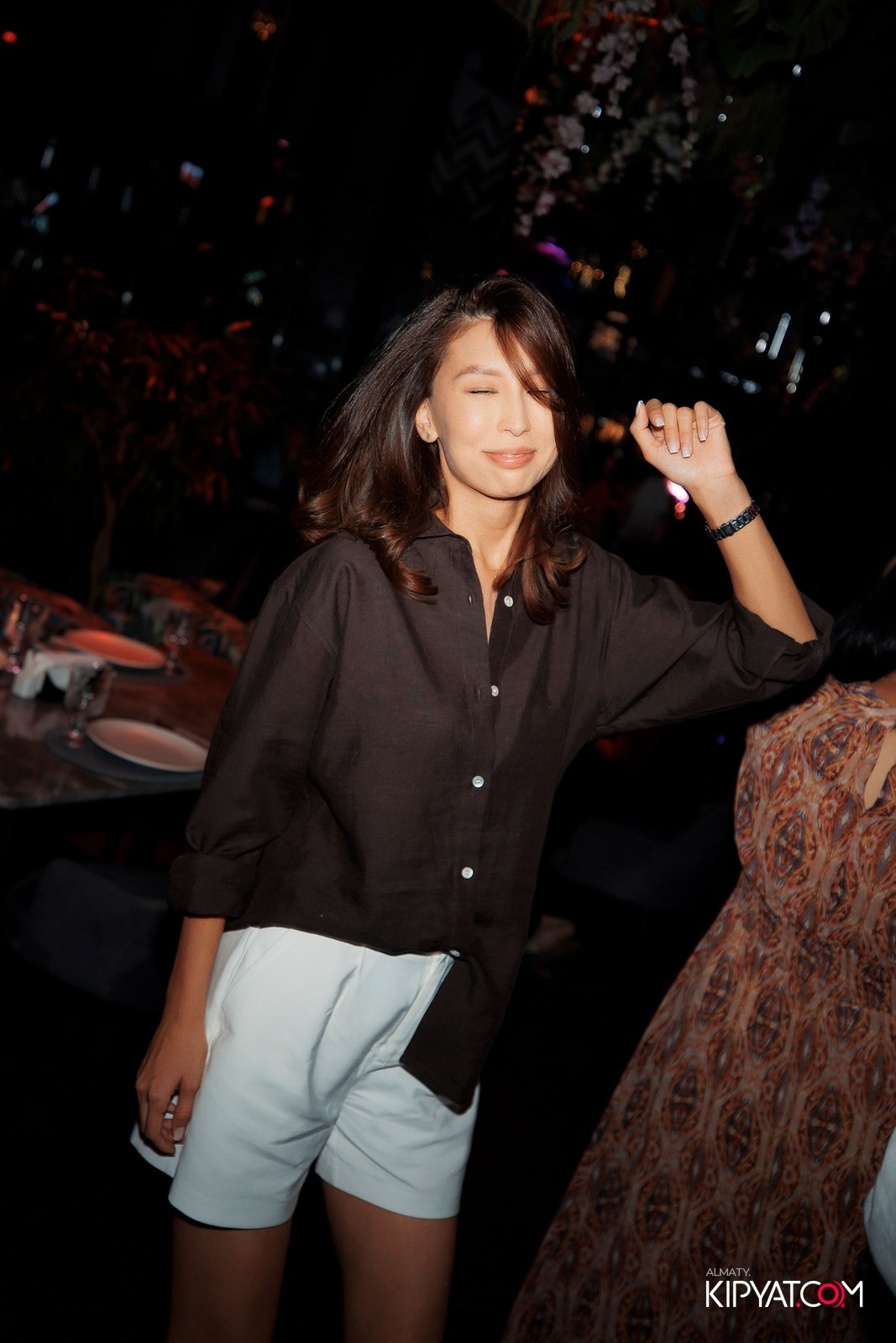 FRIENDS BAR & TERRACE. КИПЯТКОМ АЛМАТЫ!