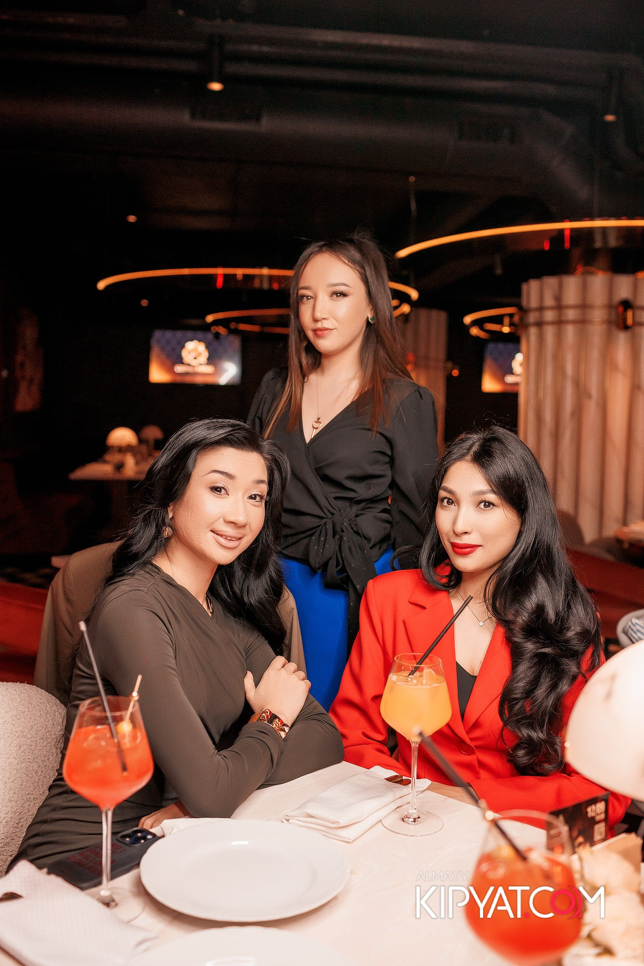 QUEEN. КИПЯТКОМ АЛМАТЫ!