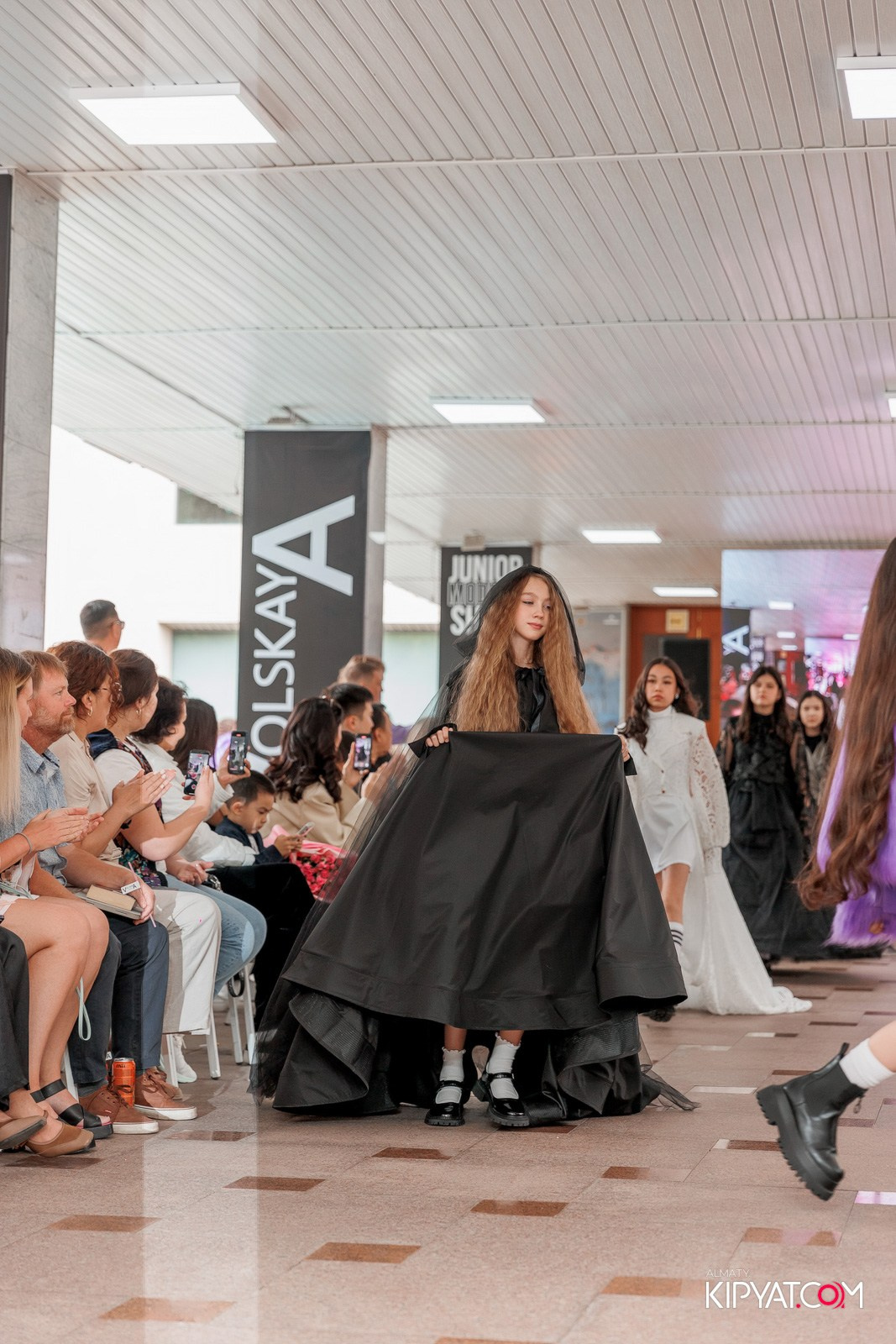 JUNIOR FASHION SHOW. КИПЯТКОМ АЛМАТЫ!