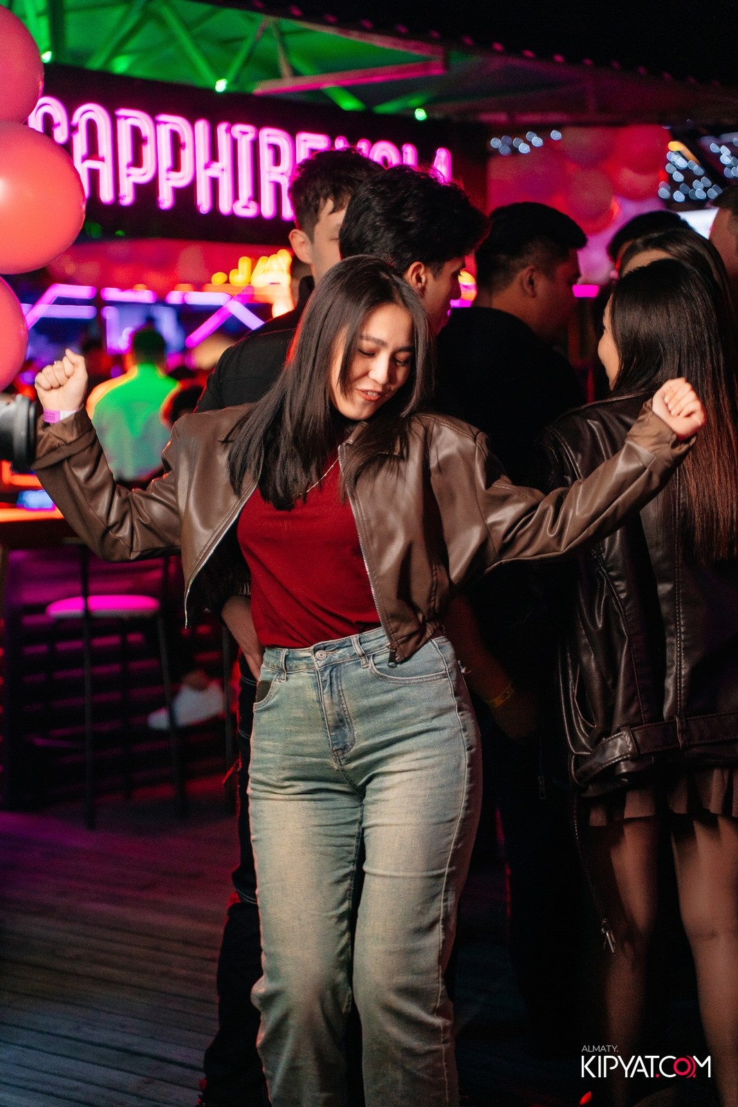 SKY BAR. КИПЯТКОМ АЛМАТЫ!