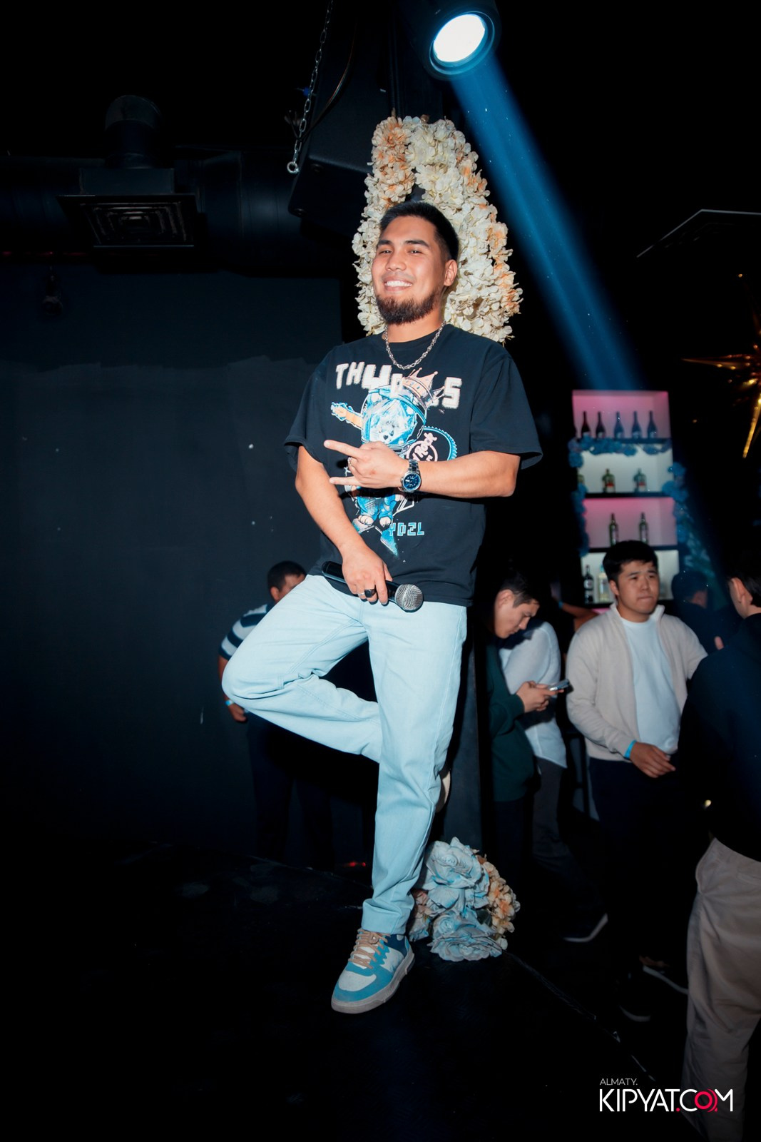 UYAT EMES BAR. КИПЯТКОМ АЛМАТЫ!