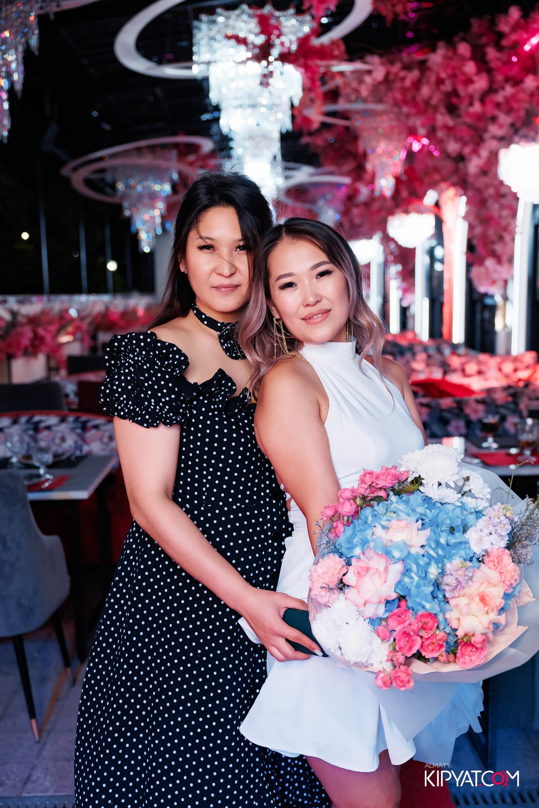 ЗАЯ, НА БИС. КИПЯТКОМ АЛМАТЫ!