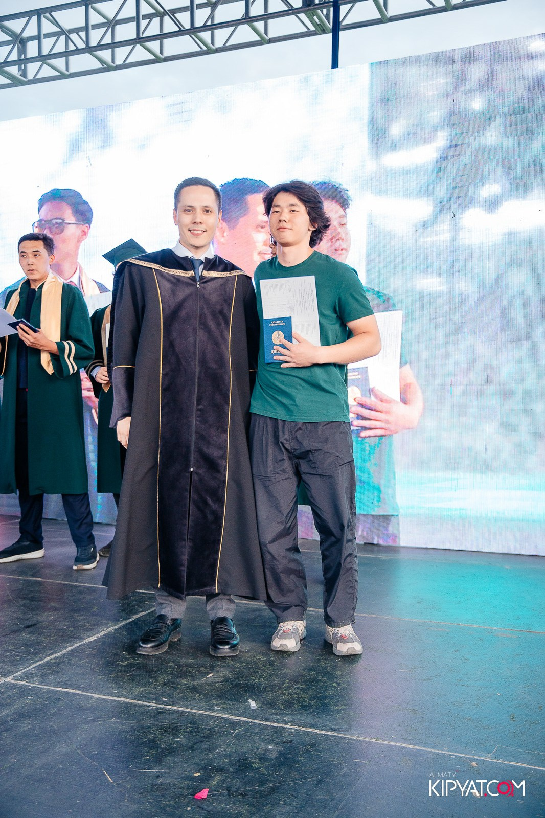 ВРУЧЕНИЕ ДИПЛОМОВ — НАРХОЗ КОЛЛЕДЖ. Part 4. КИПЯТКОМ АЛМАТЫ!