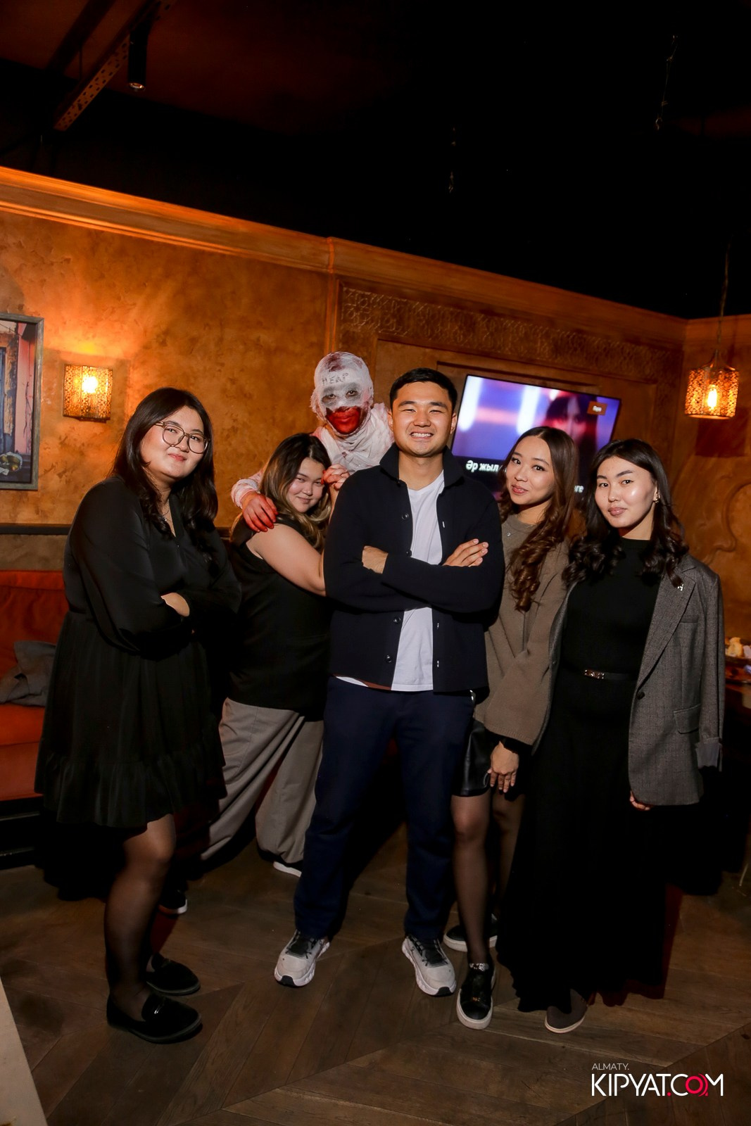 SPACE KARAOKE BAR. КИПЯТКОМ АЛМАТЫ!