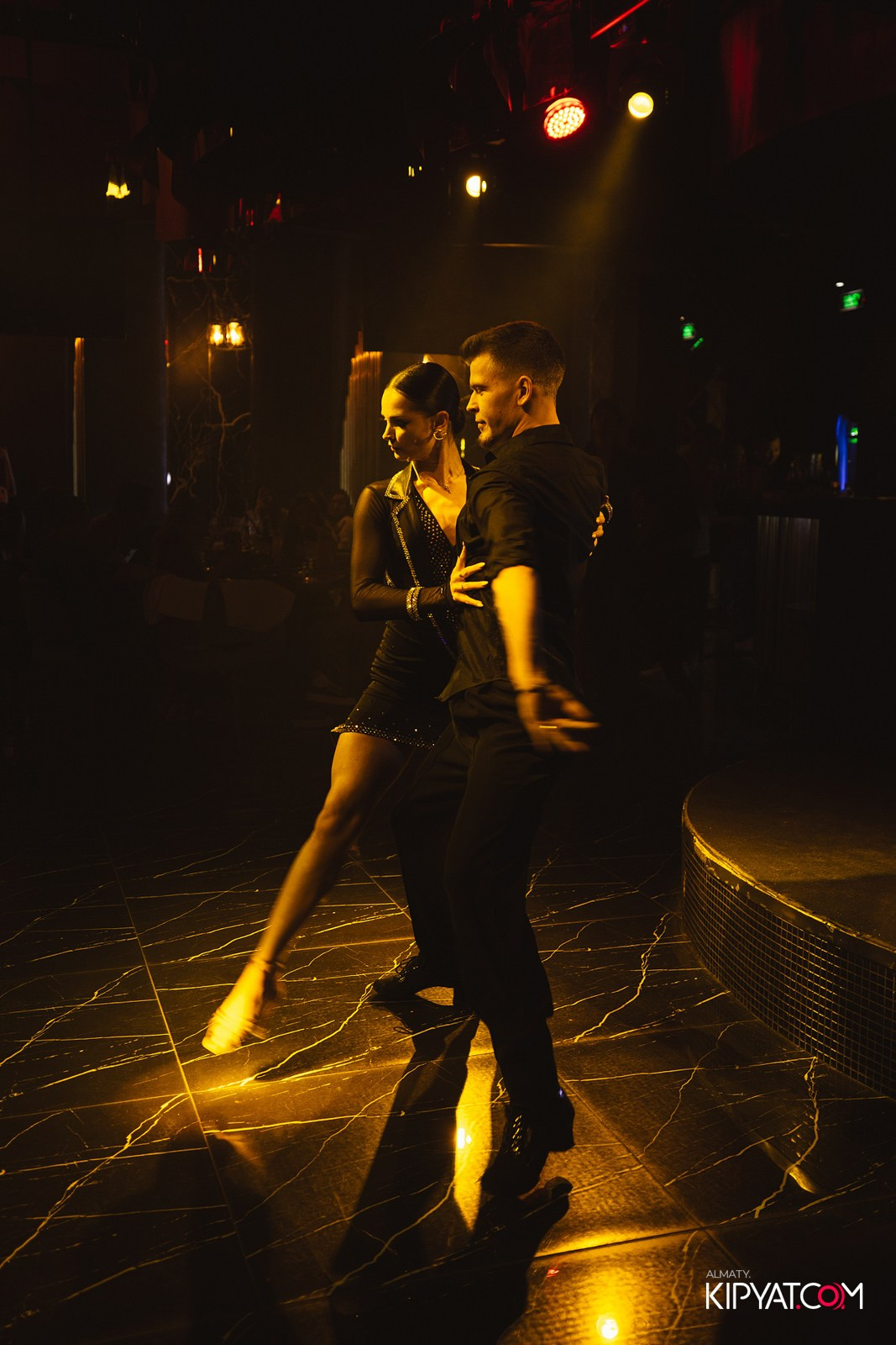 MOOD KARAOKE & TERRACE. КИПЯТКОМ АЛМАТЫ!