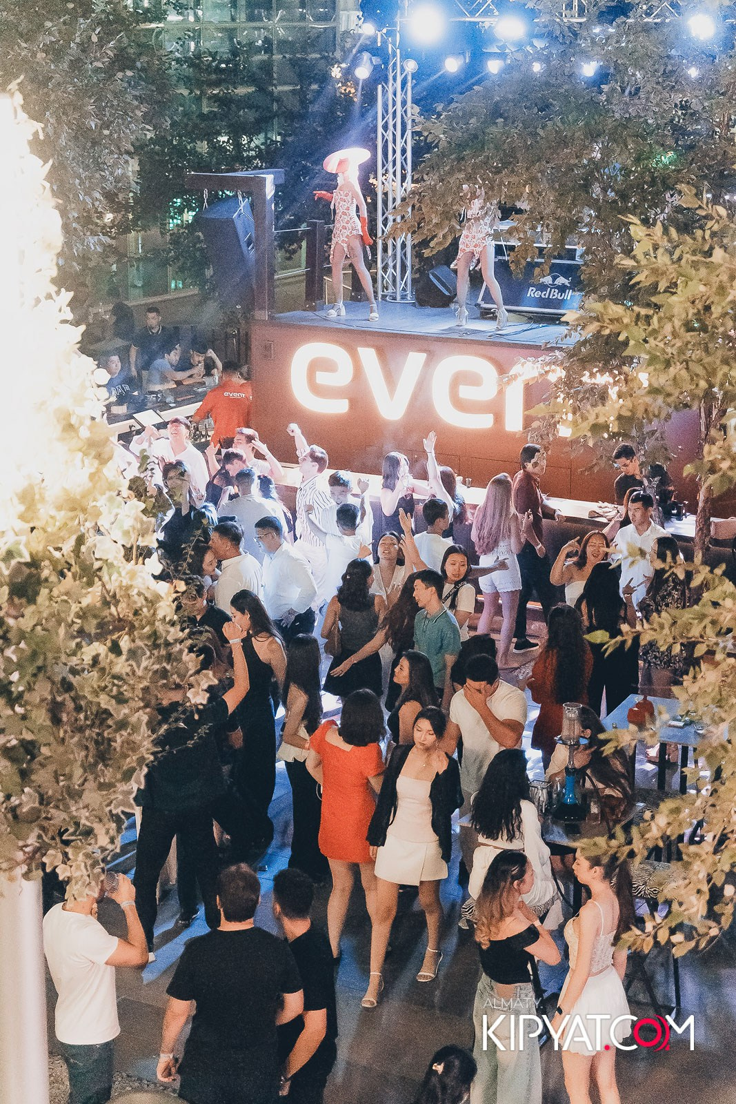 EVENT BAR. КИПЯТКОМ АЛМАТЫ!