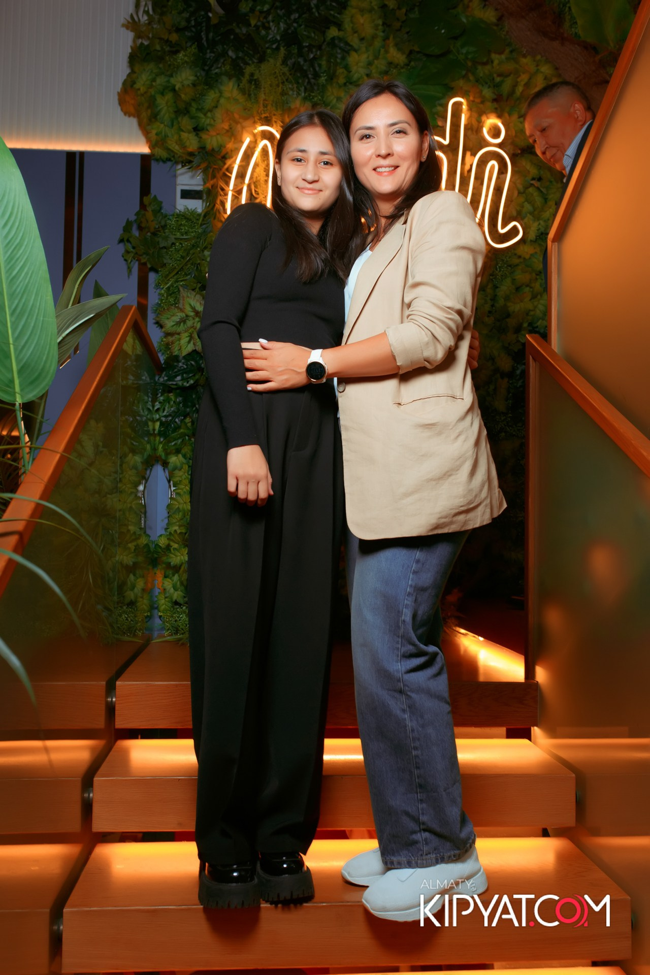 Modi Restobarchik. КИПЯТКОМ АЛМАТЫ!