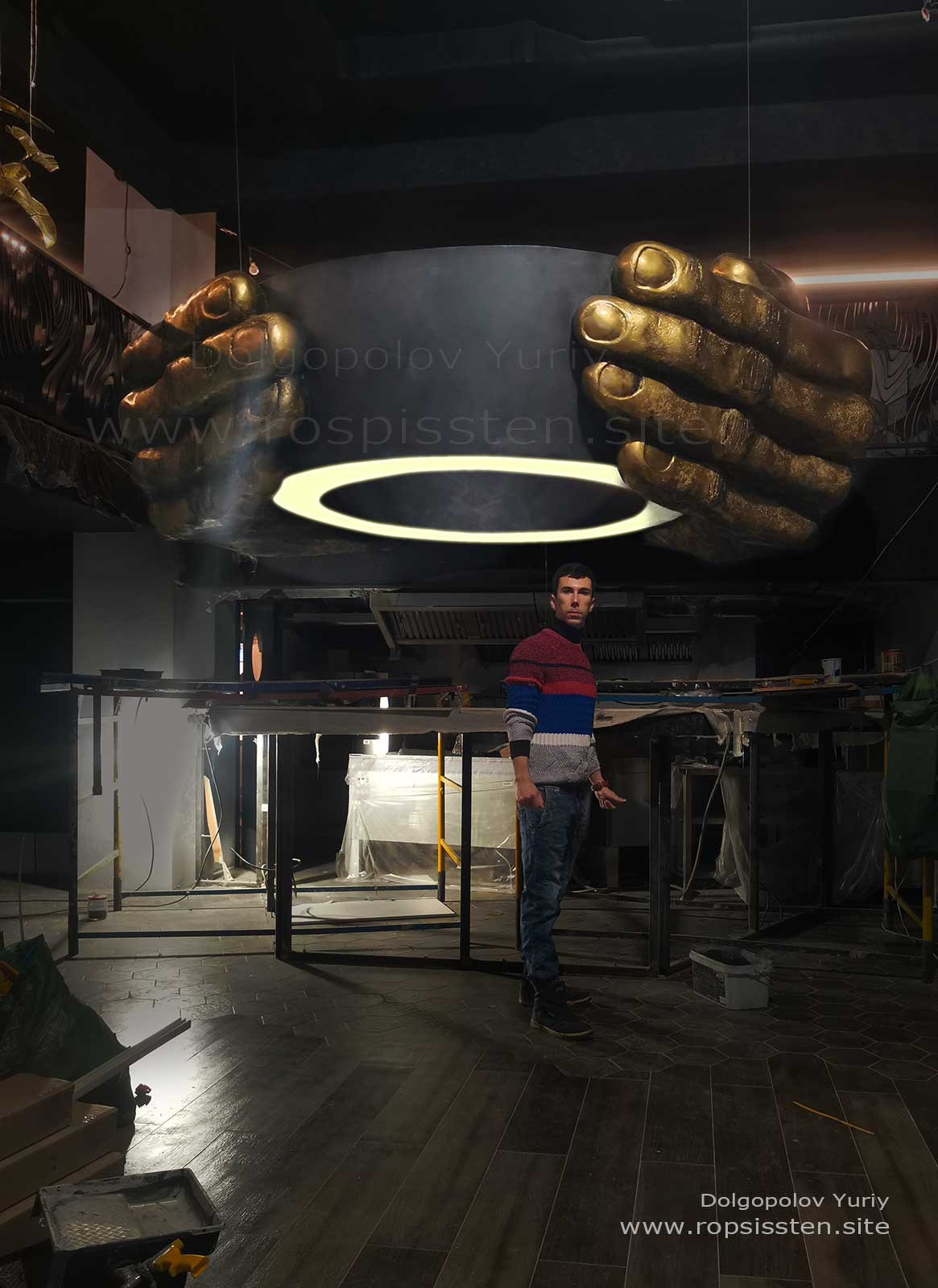 Скульптура золотые руки