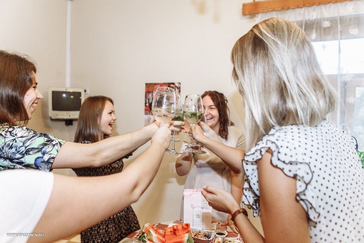 Девичник на даче или загородном доме