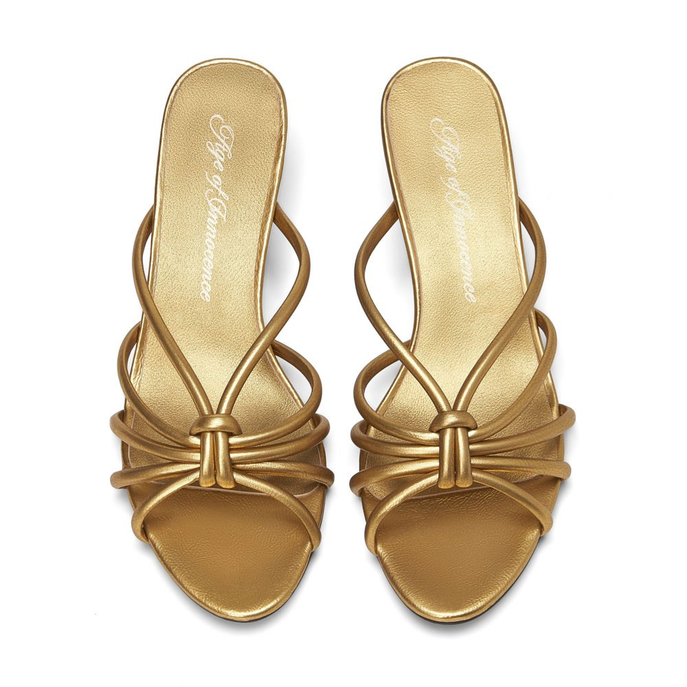 Предметная съемка для бренда AGE OF INNOCENCE