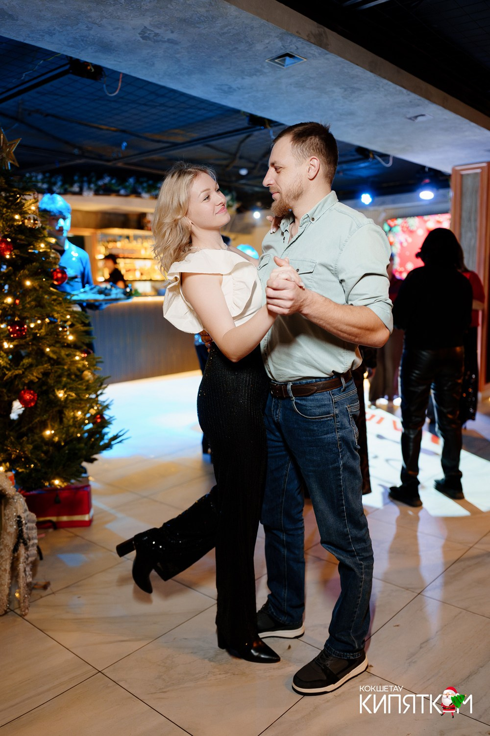 ШАШЛЫЧНЫЙ ДВОР. КИПЯТКОМ КОКШЕТАУ