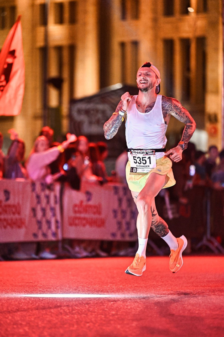 Ночной забег лужники 08.07.2023 | Смотреть фото