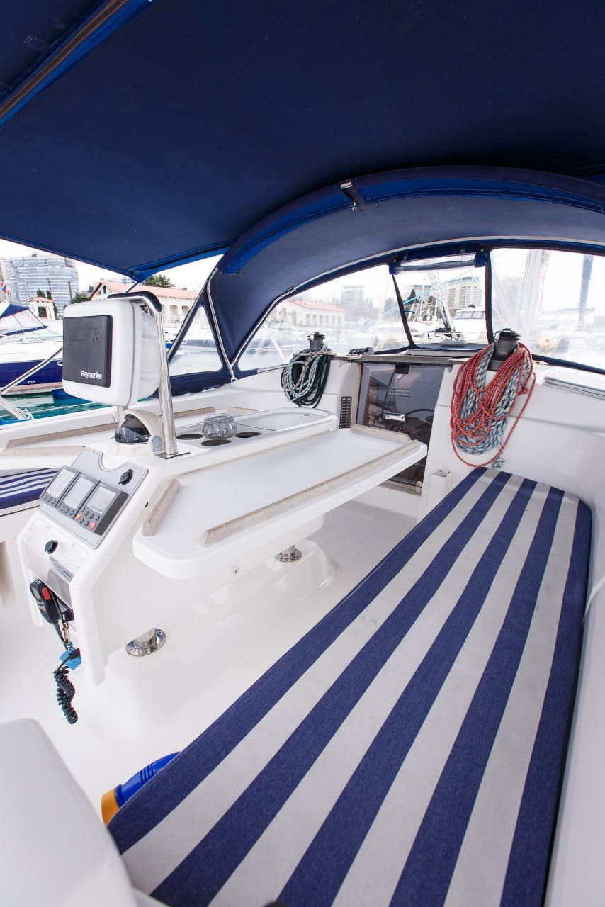 Парусная вояж