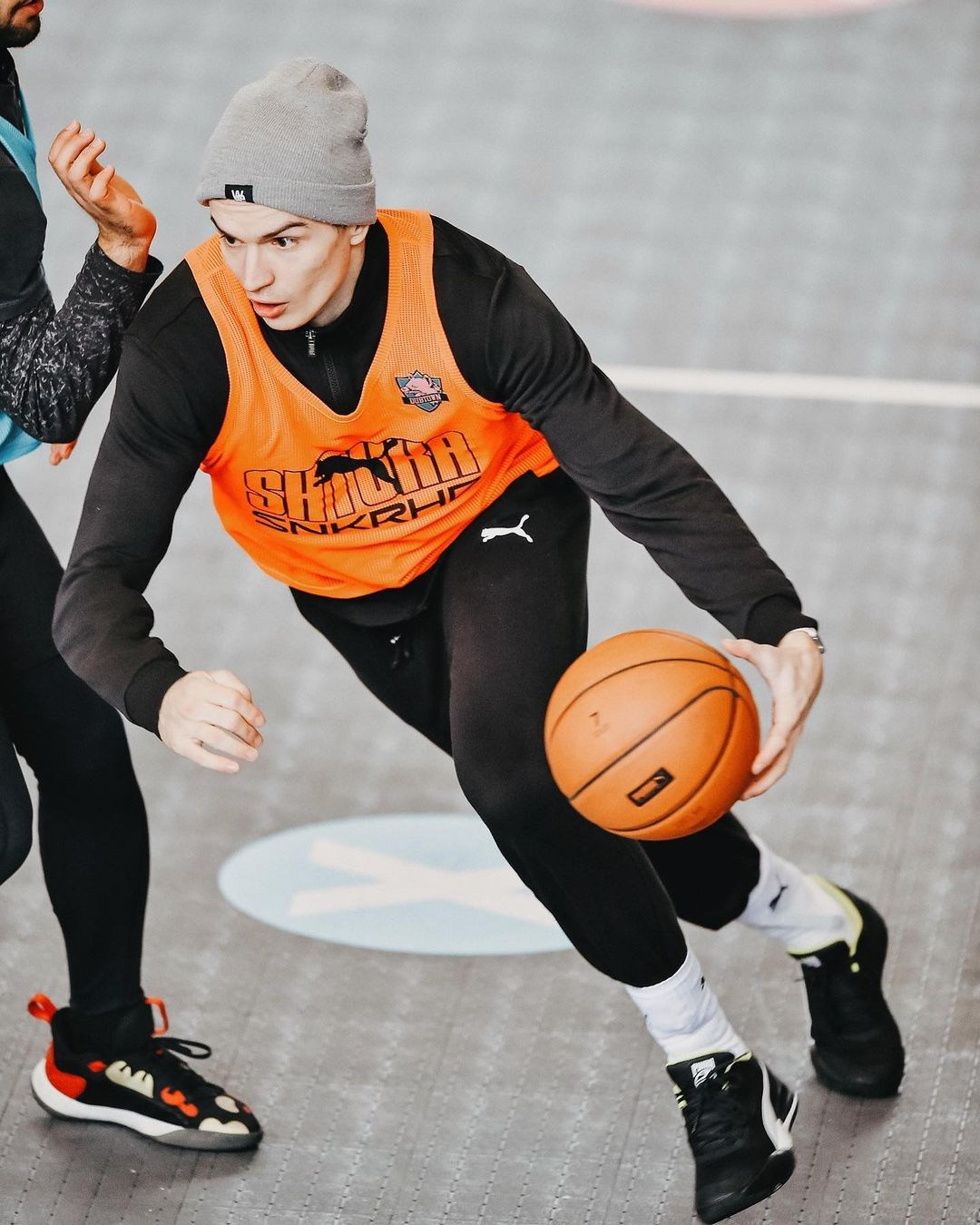 foto-uchastnikov-sorevnovanij-2023-artem-suchkov 15