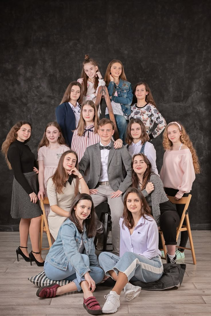 9-11 класс. XPLACEMEDIA — Виньетки в Актобе. Выпускные альбомы в Актобе