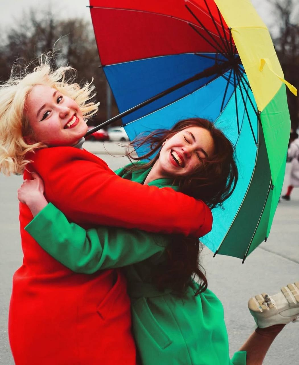 Пальто коммерция. Костюмер, художник кино и телевидения в спб