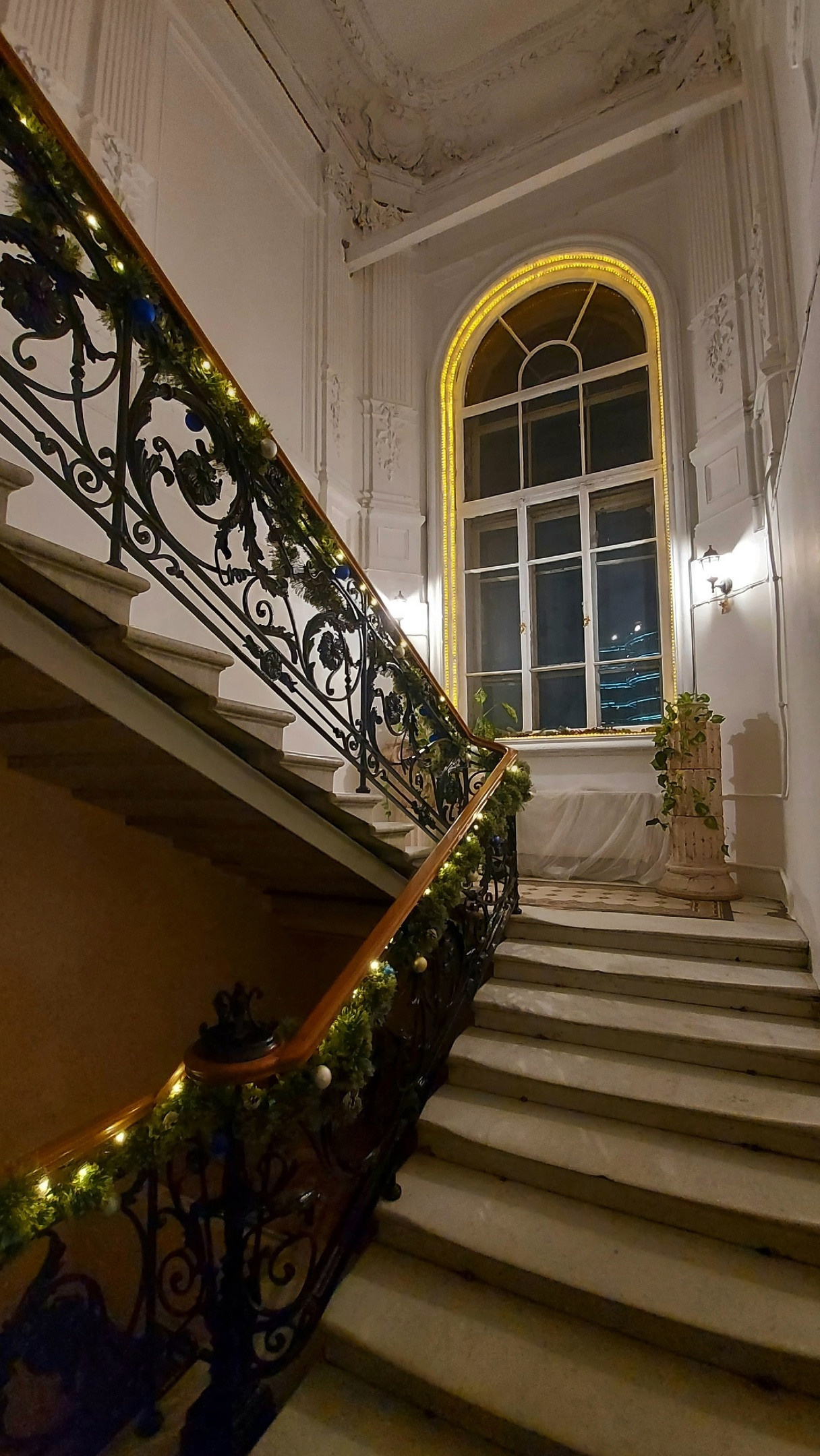 Особняк Шрёдера, Петроградская набережная - 32