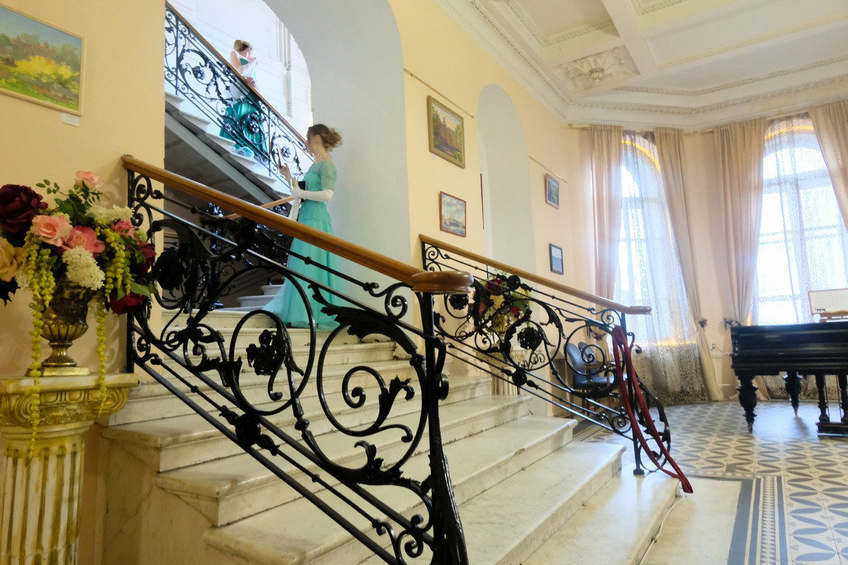 Особняк Шрёдера, Петроградская набережная - 32