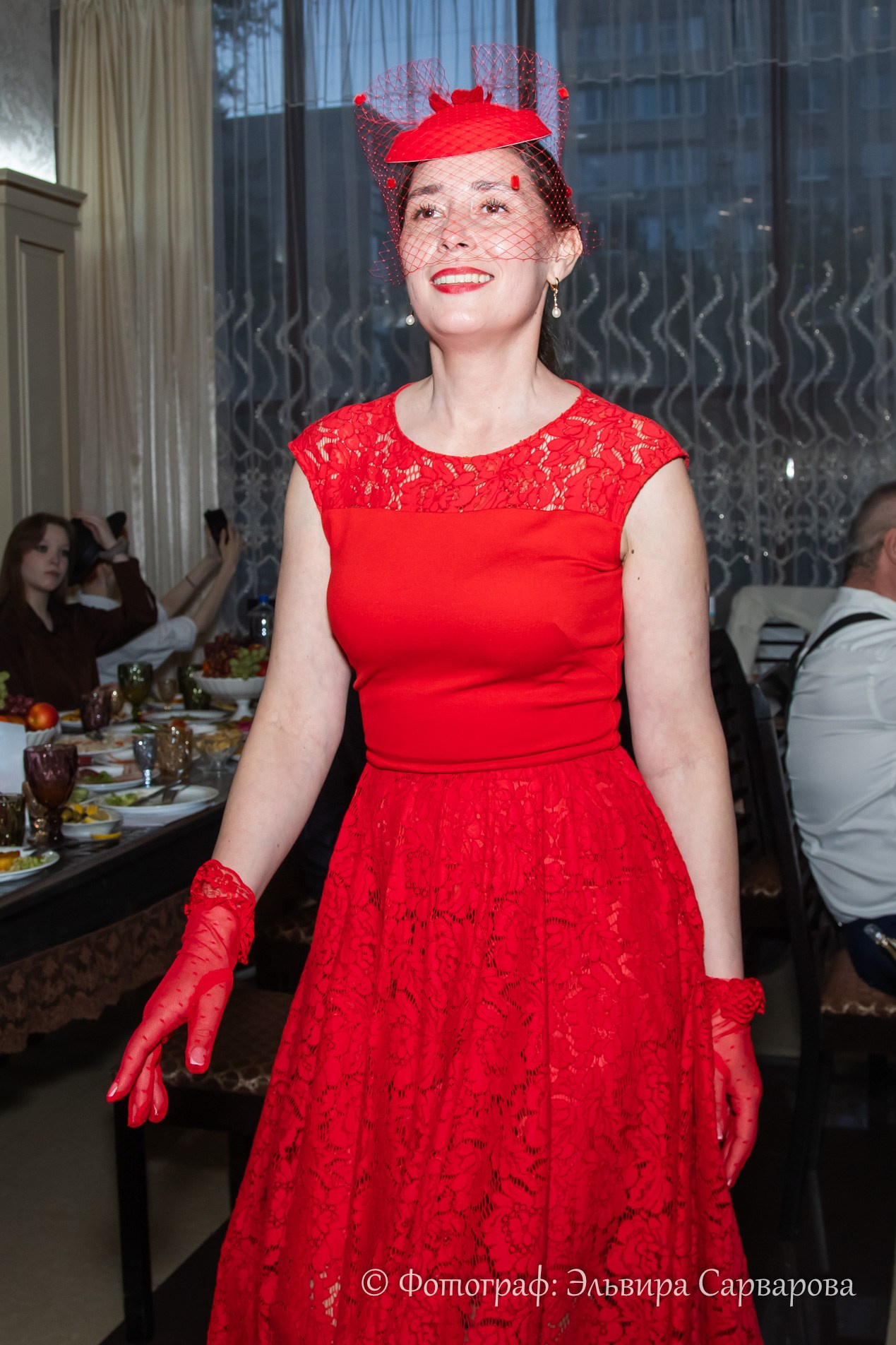 Гангстерская вечеринка в стиле 1920-х. Репортажный Фотограф