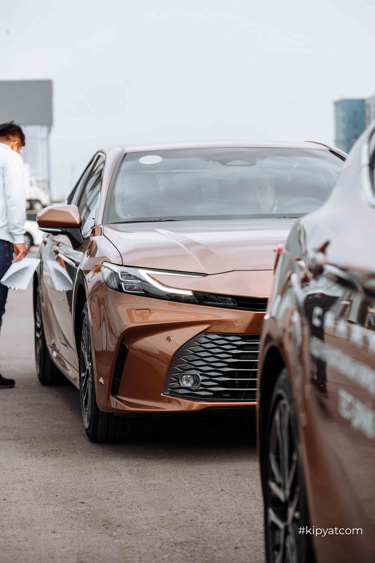 Test Drive TOYOTA CAMRY 80