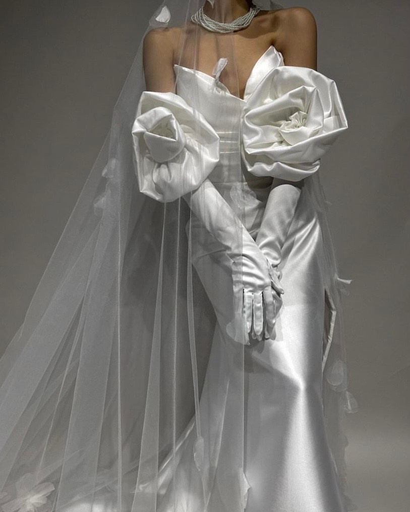 Образ невесты. Платье, макияж и укладка. Валеева Виктория | Свадебный фотограф в Ростове-на-Дону и Москве