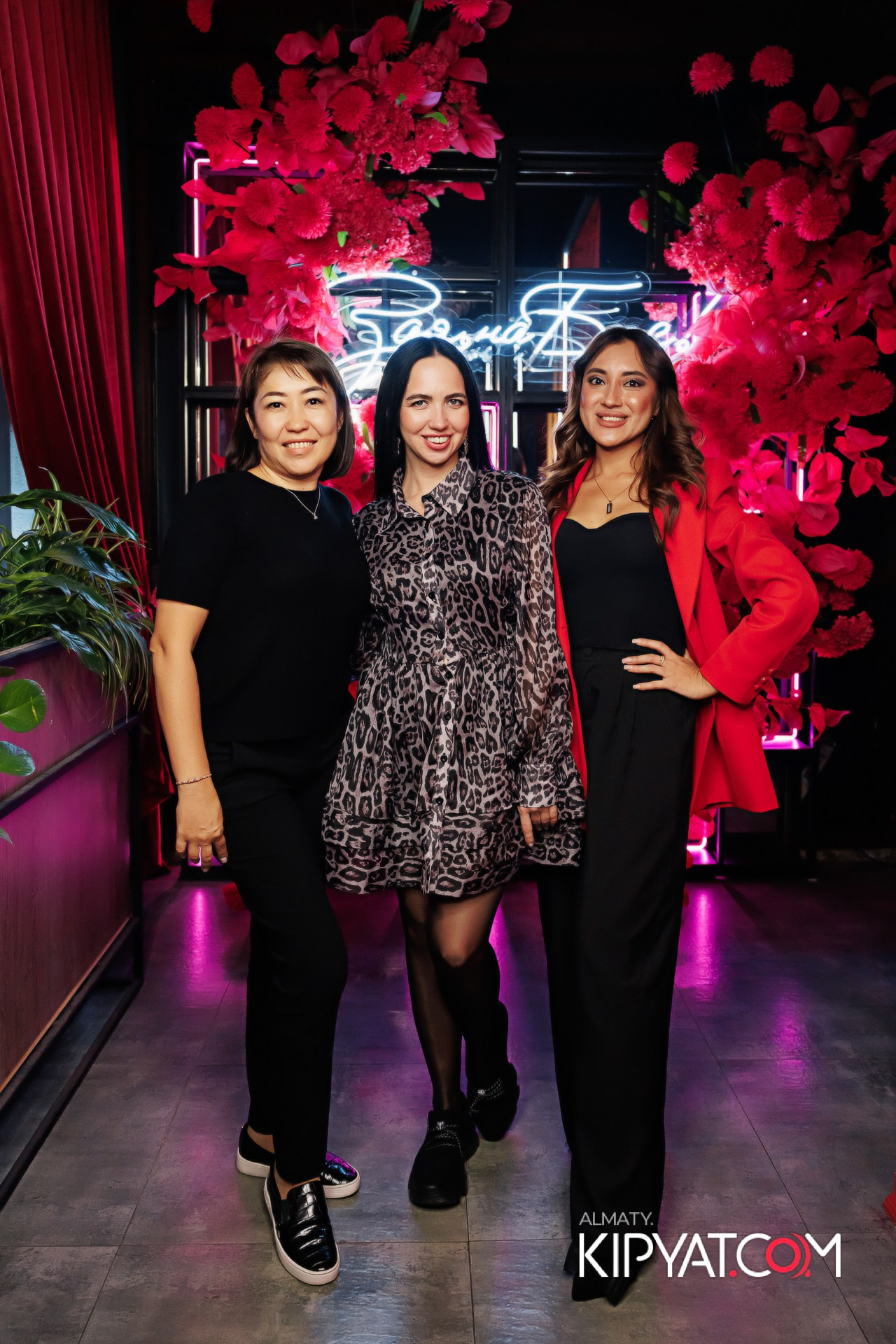 ЗАЯ, НА БИС!. КИПЯТКОМ АЛМАТЫ!