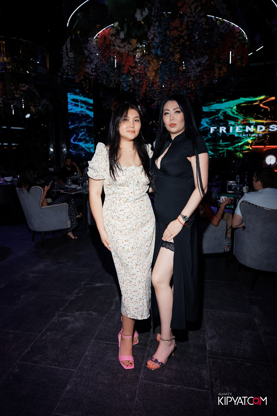 FRIENDS BAR & TERRACE. КИПЯТКОМ АЛМАТЫ!