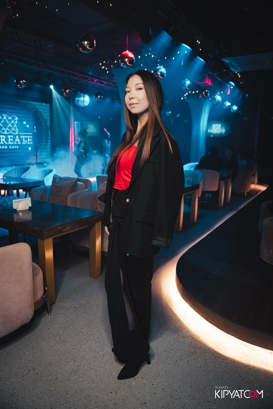 LAUREATE GRANDE CAFE. КИПЯТКОМ АЛМАТЫ!