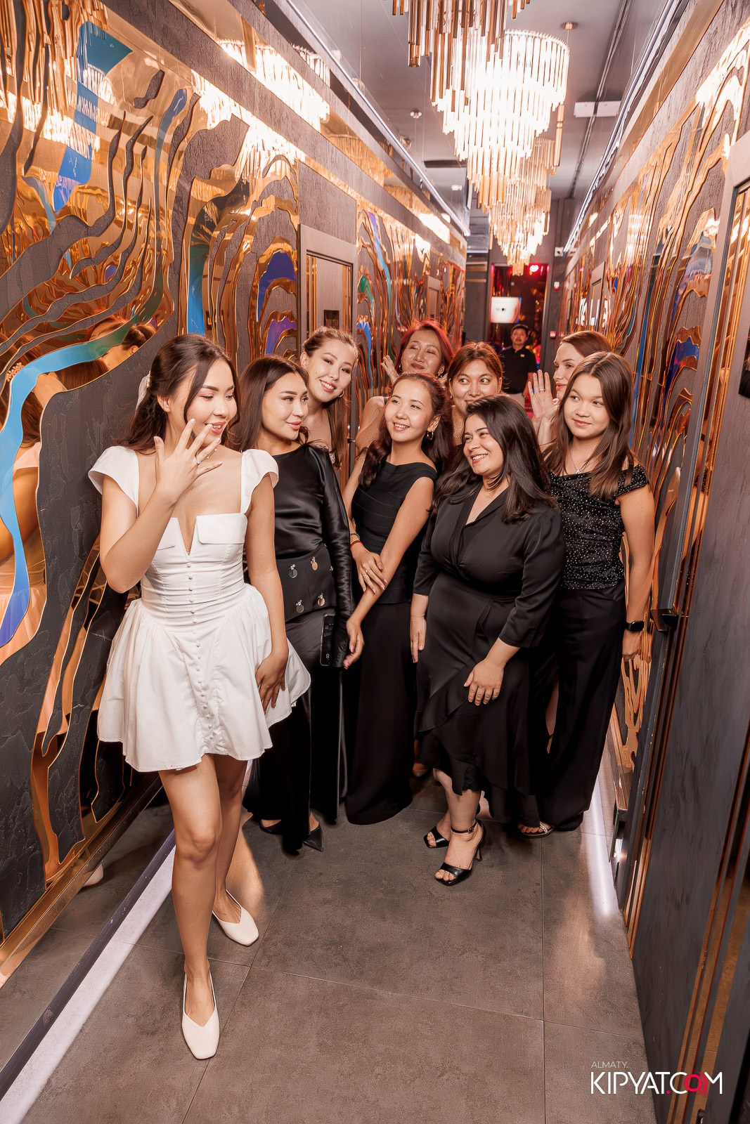 MOOD KARAOKE & TERRACE. КИПЯТКОМ АЛМАТЫ!