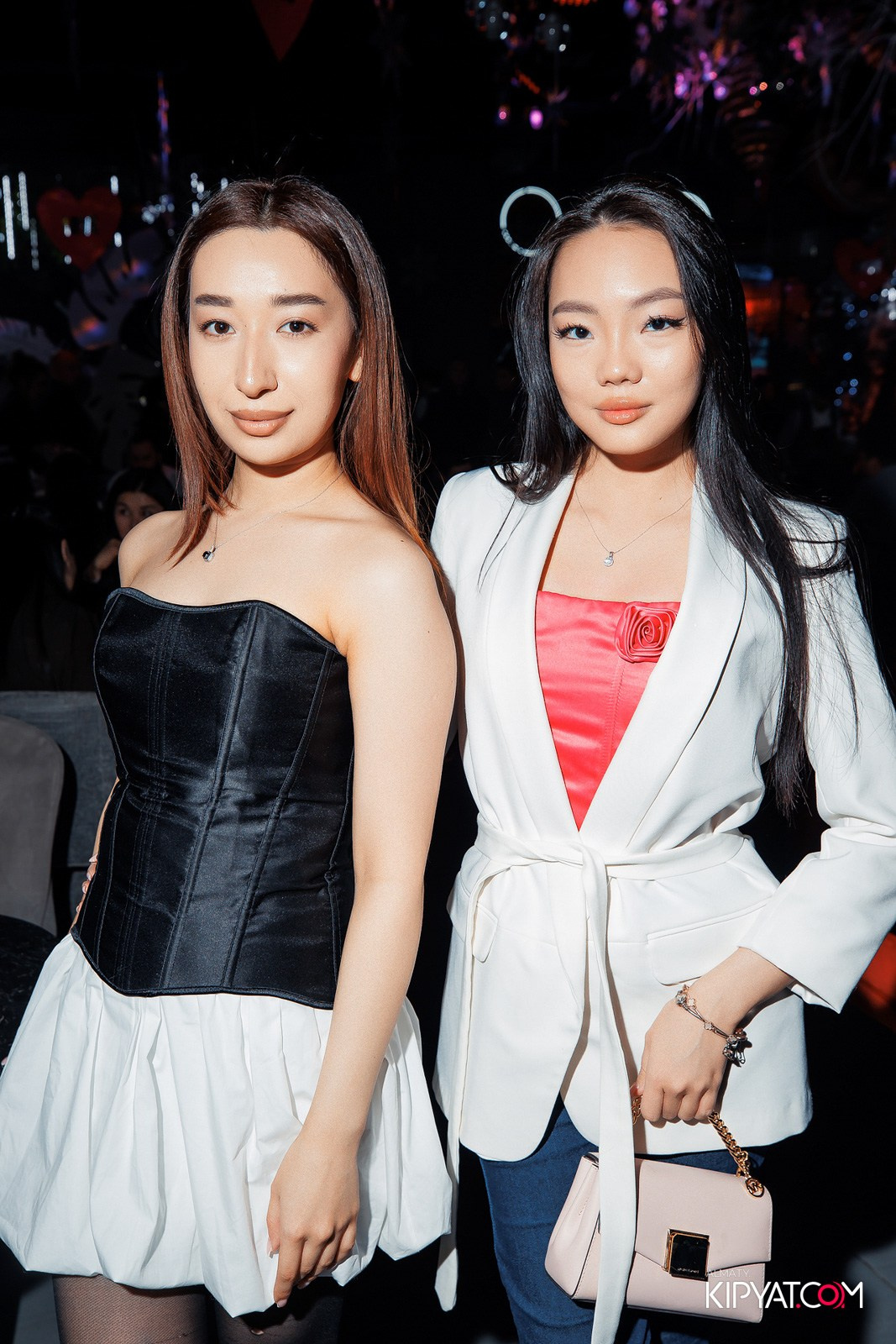 FRIENDS BAR & TERRACE. КИПЯТКОМ АЛМАТЫ!