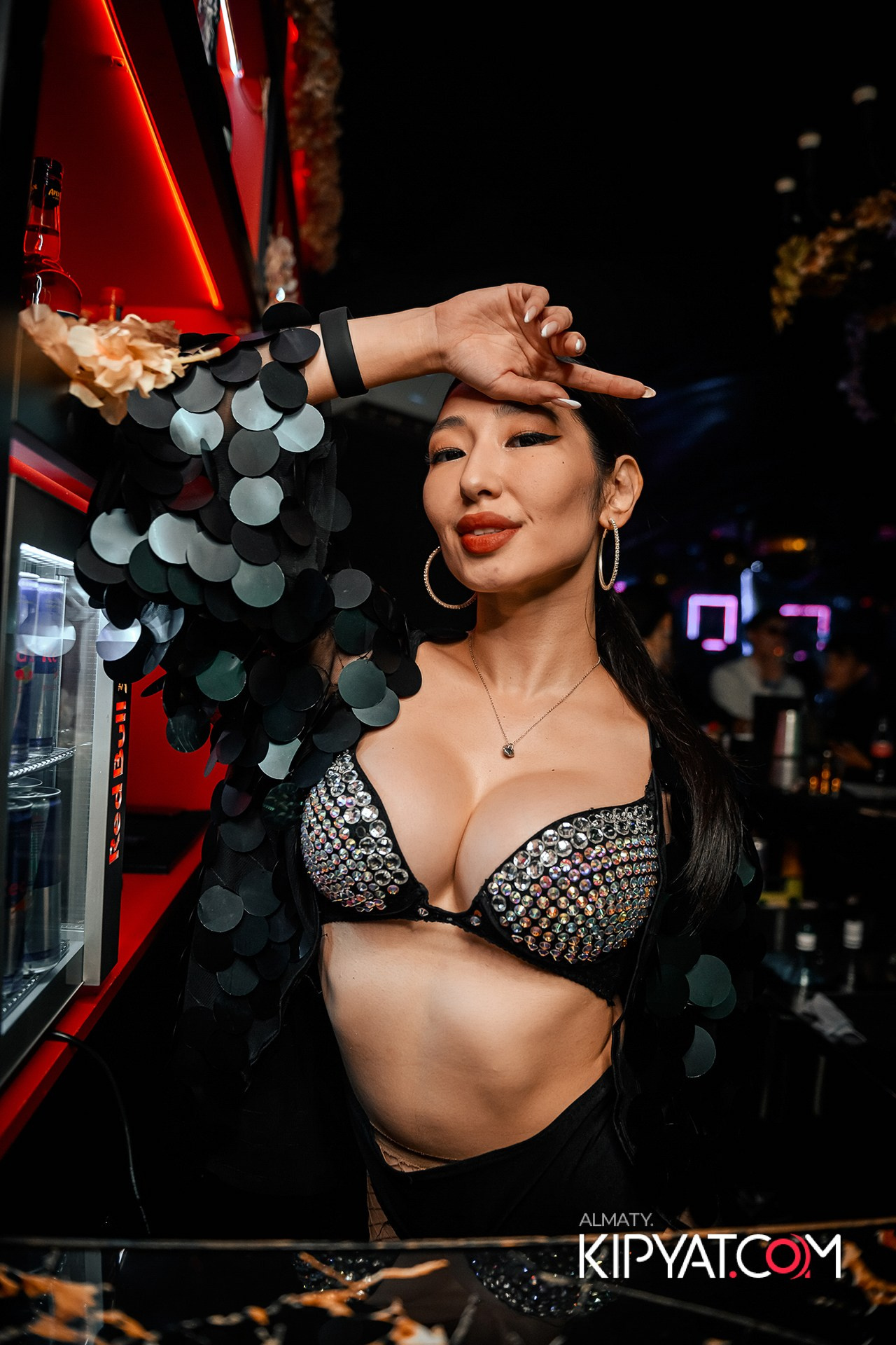 UYAT EMES BAR. КИПЯТКОМ АЛМАТЫ!