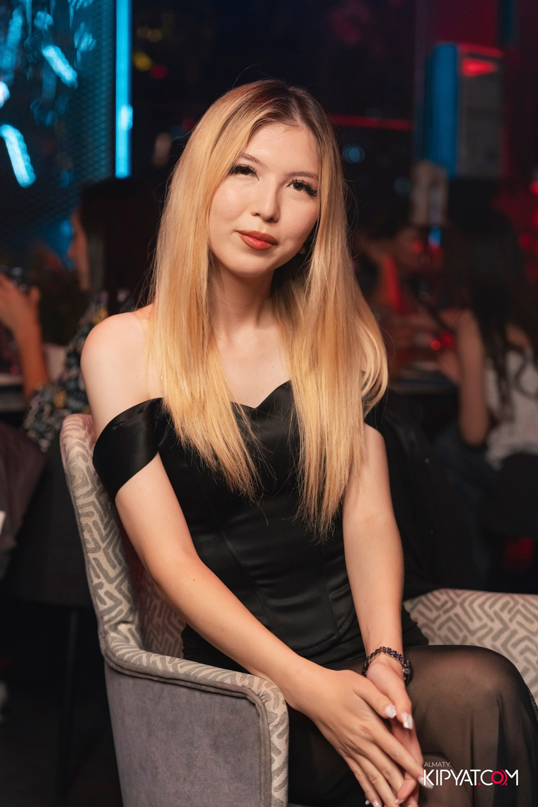 FRIENDS BAR & TERRACE. КИПЯТКОМ АЛМАТЫ!