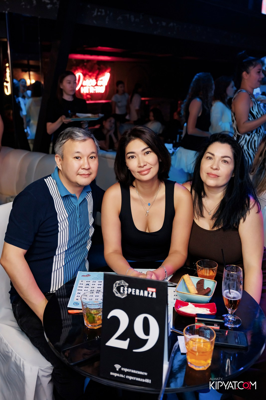 МУЗЫКАЛЬНОЕ ЛОТО В HIT RETRO. КИПЯТКОМ АЛМАТЫ!