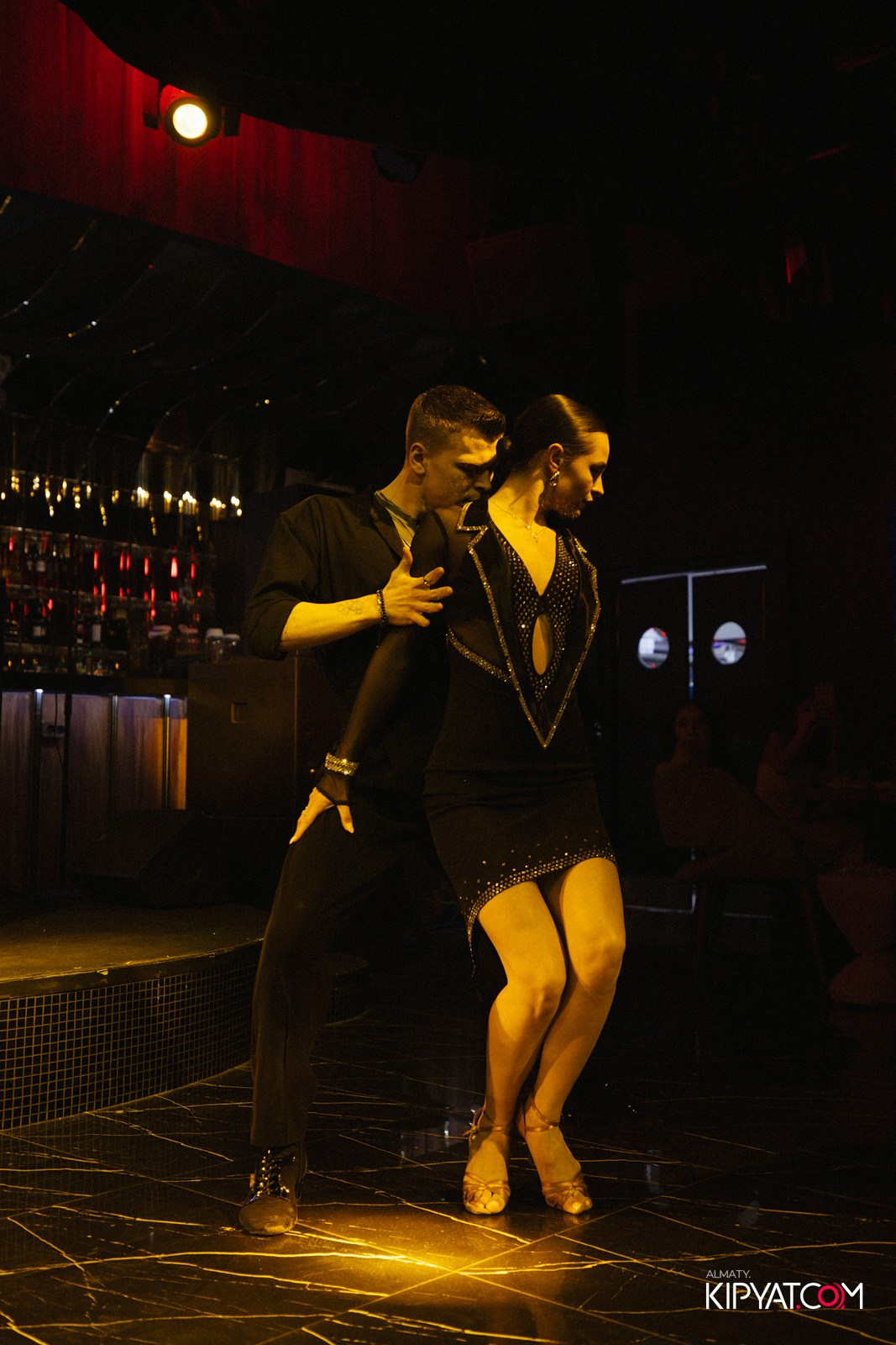 MOOD KARAOKE & TERRACE. КИПЯТКОМ АЛМАТЫ!