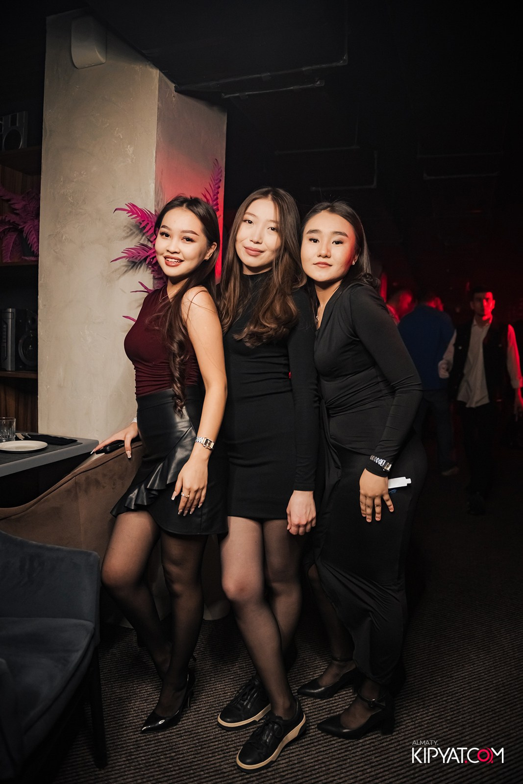 CLUB SHOW BY ИРИНА КАЙРАТОВНА В SANTA BARBARA CLUB. КИПЯТКОМ АЛМАТЫ!