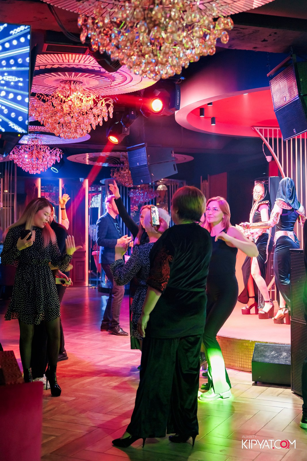 ЗАЯ, НА БИС. КИПЯТКОМ АЛМАТЫ! Фотосъемка мероприятий в Алматы