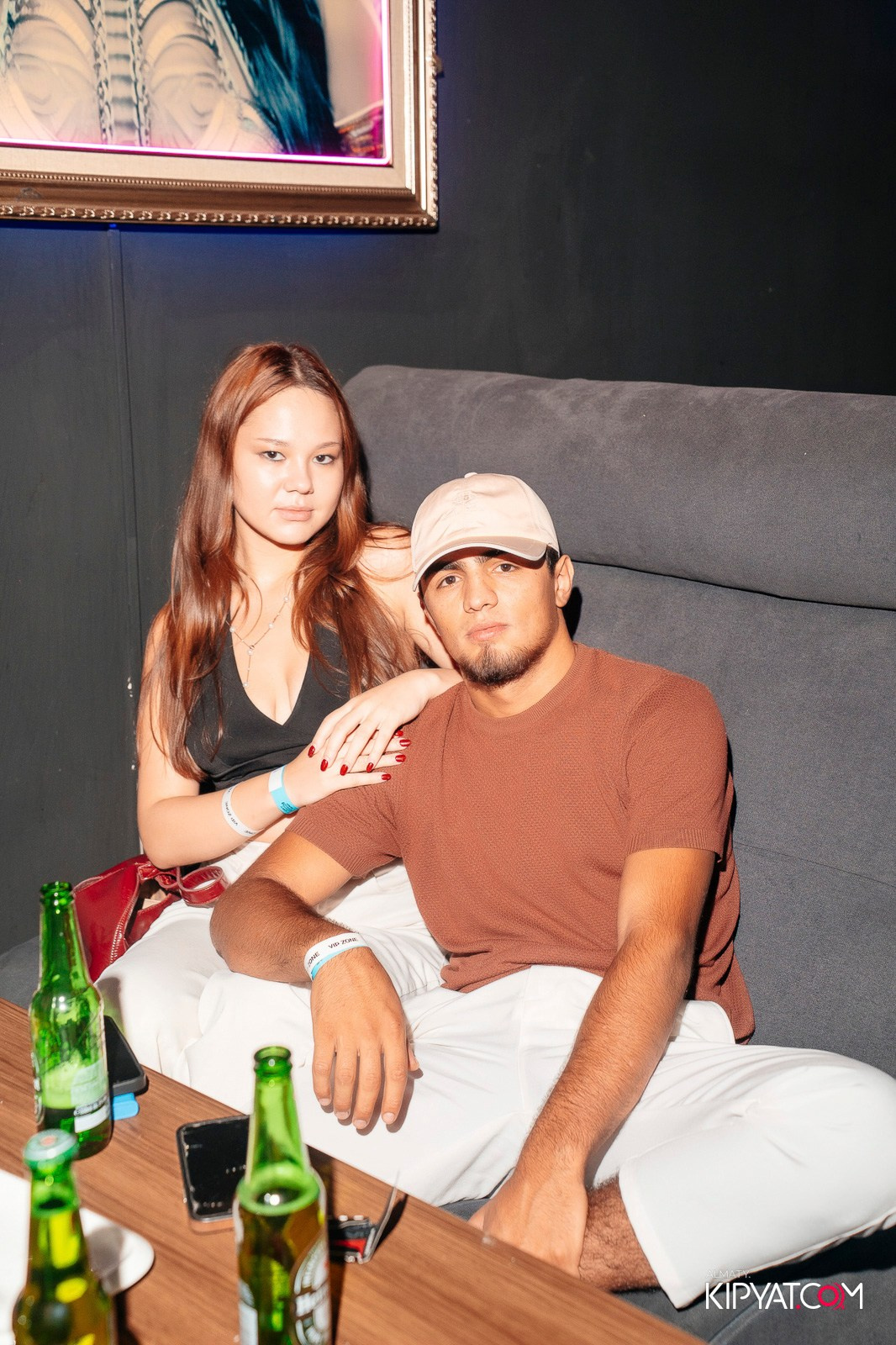 UYAT EMES BAR. КИПЯТКОМ АЛМАТЫ!