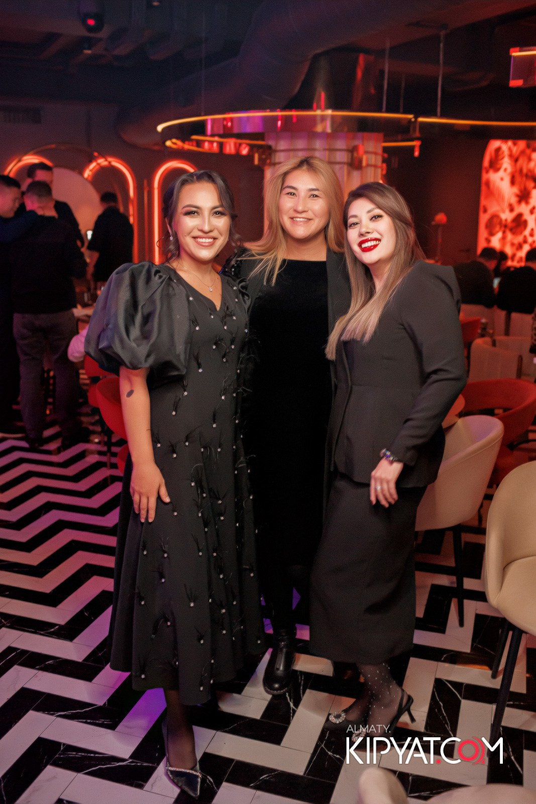 QUEEN. КИПЯТКОМ АЛМАТЫ!