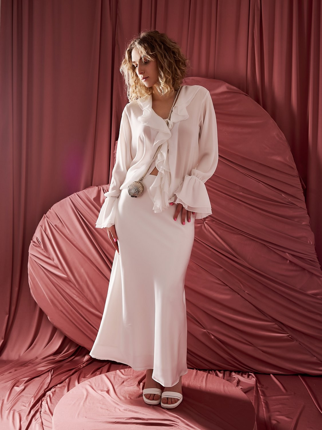 Антонина. Фотограф для людей и брендов в Санкт-Петербурге