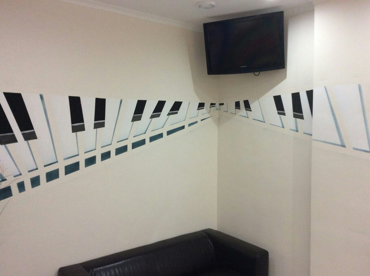 Роспись стен. Яр Панов Арт.Картины, татуировки, роспись стен и одежды в Москве