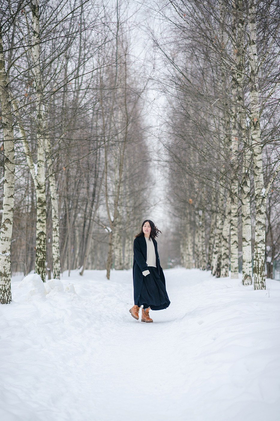 photo shoot for a girl in a winter field, snow (photography from Elena Carruthers)