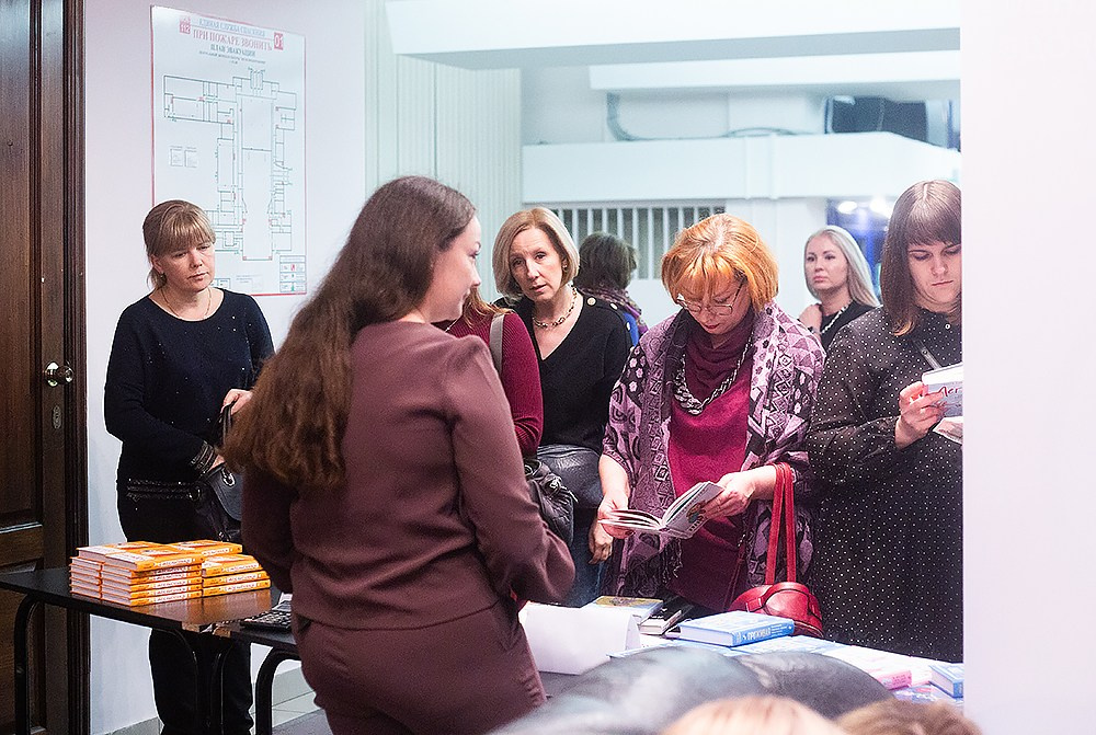 Стендап Ольги Савельевой «Всё обязательно наладится». Детский и семейный фотограф, фотограф мероприятий Нижний Новгород