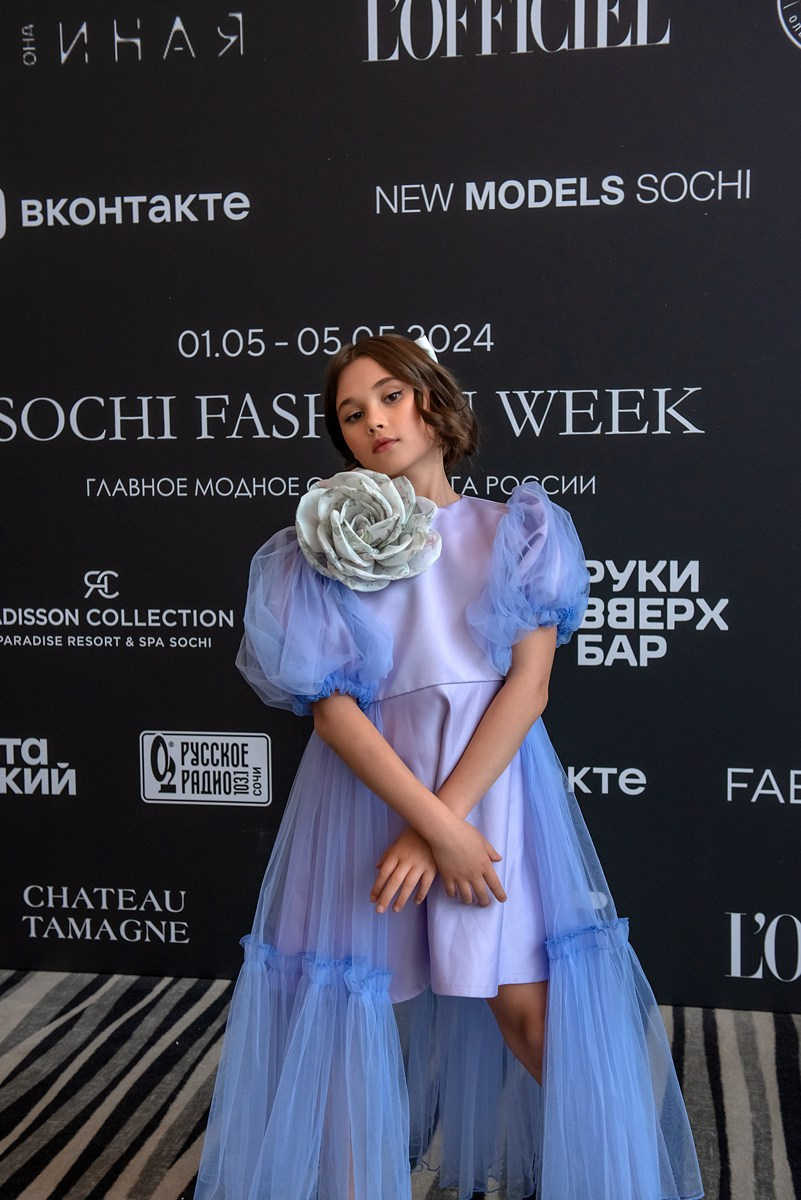 SochiFashionWeek2024 дизайнер Анохина. Семейный и коммерческий фотограф в Сочи Александр Бодунов