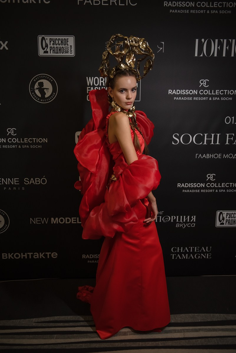 SochiFashionWeek2024 дизайнер Анохина Светлана. Семейный и коммерческий фотограф в Сочи Александр Бодунов